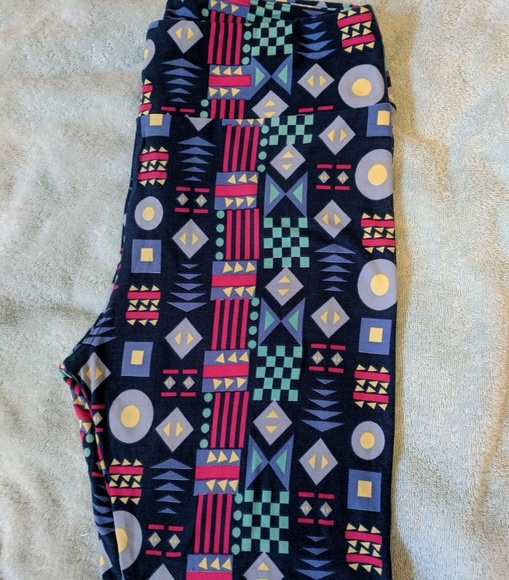 BNWT LULAROE SHAPES TALL & CURVY LEGGINGS. - Picture 2 of 7